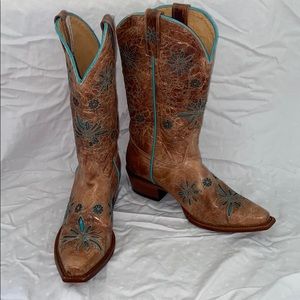 Shyanne Cowboy Boots Women
